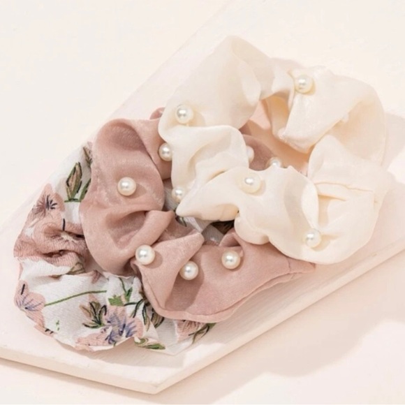 Set of 3 Pearl Detail Floral Hair Scrunchies - Picture 3 of 3